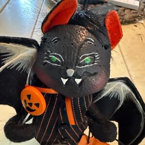 Annalee Halloween Bat Plush with Pumpkin pop